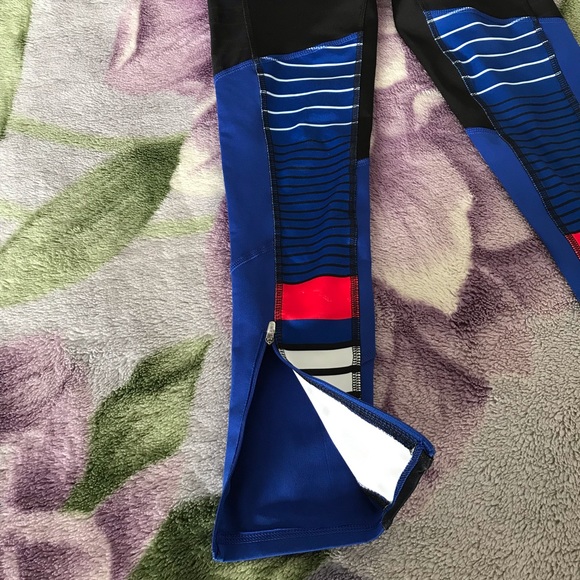 Champion Women’s Athletic 7/8 Tights - Picture 8 of 13